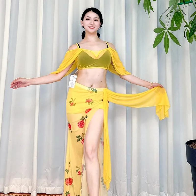 

Костюм для танца живота по индивидуальному заказу, тренировочное платье, сетчатая юбка с желтым низом и принтом роз, элегантный костюм феи для восточных танцев для начинающих