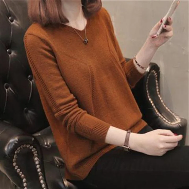 2025 New Sweater Pullover Korean Loose Style Top V-Neck Underlay Knitwear Autumn/Winter Fashion Women Pullover Solid Color Knit