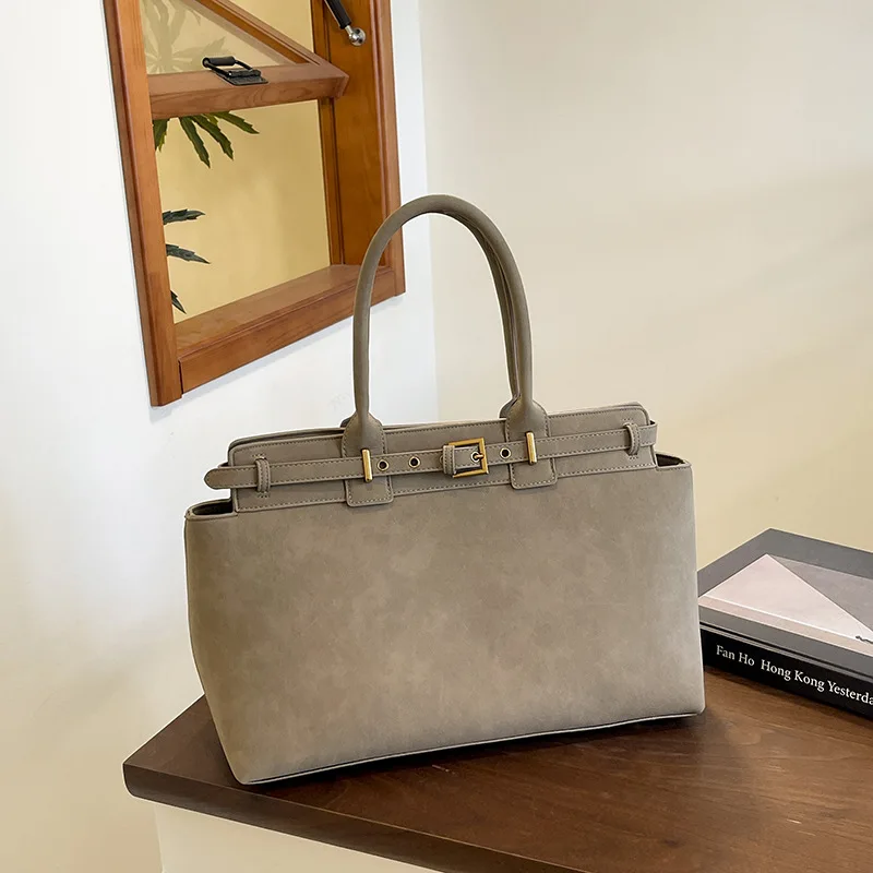 

High-end Light Luxury Women's Fashion Simple Large-capacity Tote Bag European and American Shoulder Underarm Handbag