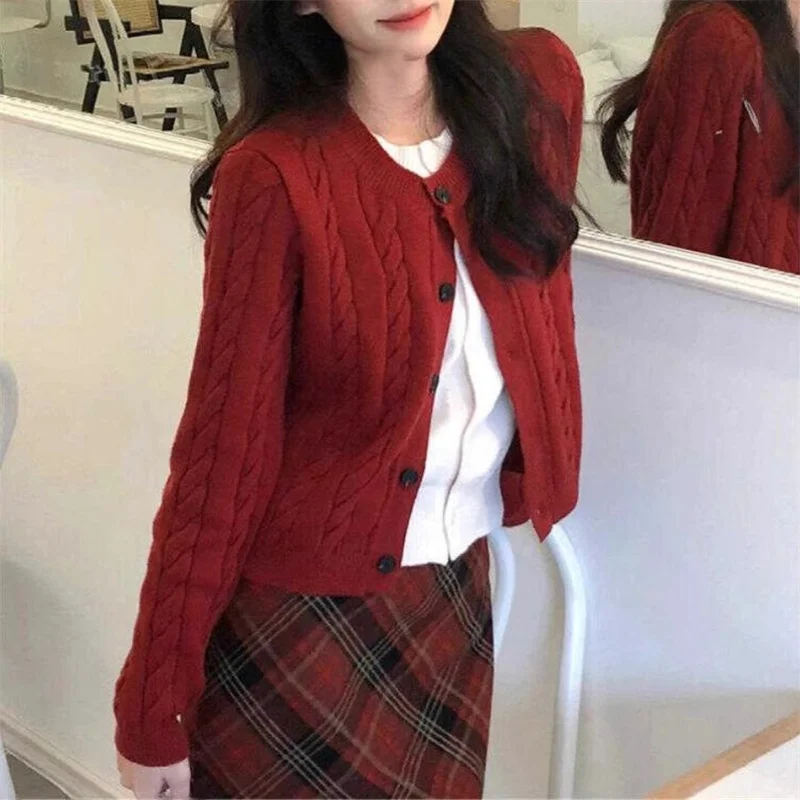 سترة دونغقوان داليانغ النسائية المحبوكة باللون الأحمر الكسول Aalyptic Sle سترة مفتوحة معطف خريف وشتاء وصل حديثًا Faion Ladi...