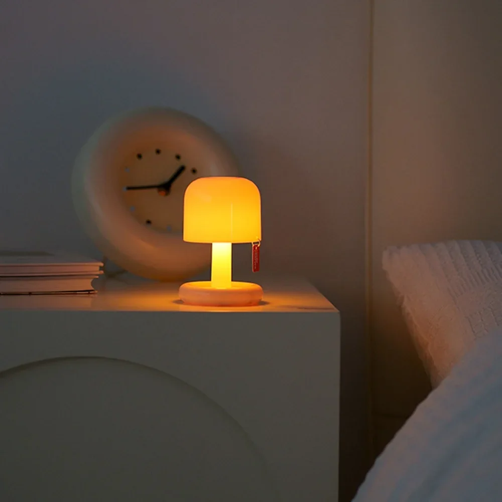 Imagem -04 - Mini Luminária de Mesa Cogumelo Criativo Sunconjunto Color Recarregável Desktop Night Light Bedside Bedroom Living Room Decor Kids Gift