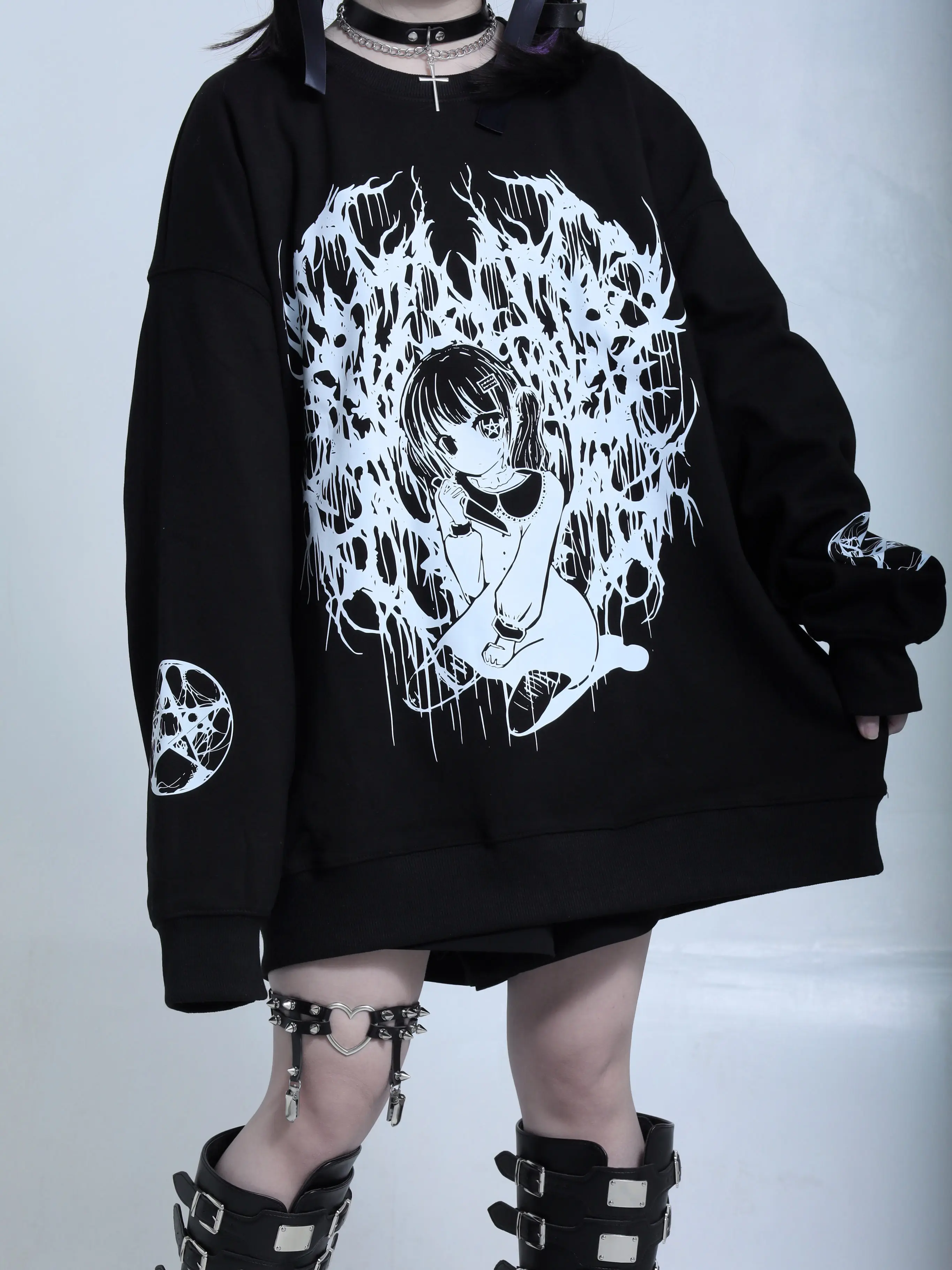2026 Spring New Dark Subculture Mass-produced Girl's Black and White Sweatshirt Gothic Punk Anime Round Neck Sweatshirts