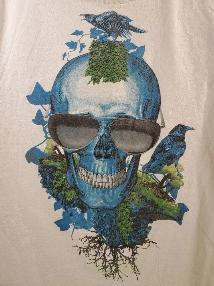 Carbon Authentic Graphic Nature Skull T Shirt Size Medium