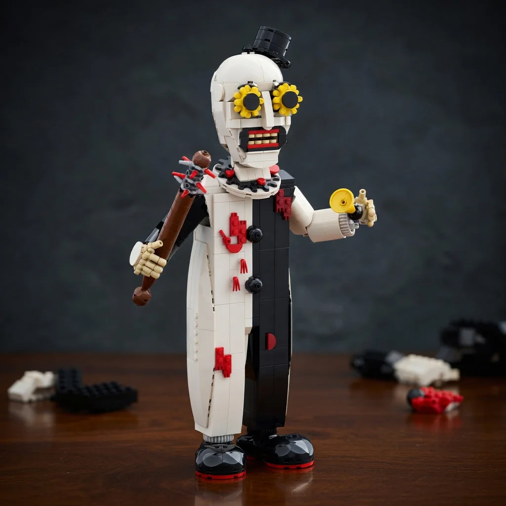 

Horror Slasher Clown Blocks, Monochrome Creepy Figure Model, Movie Character MOC Kit, DIY Construction Set, Desktop Decor