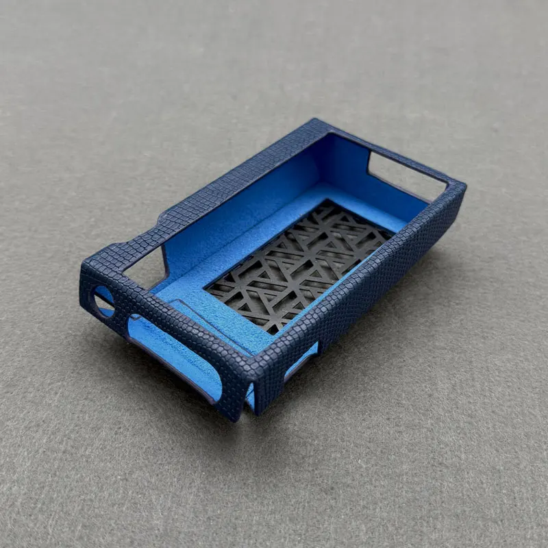Custodia in vera pelle A6 su misura per iriver Astell & Kern KANN Alpha