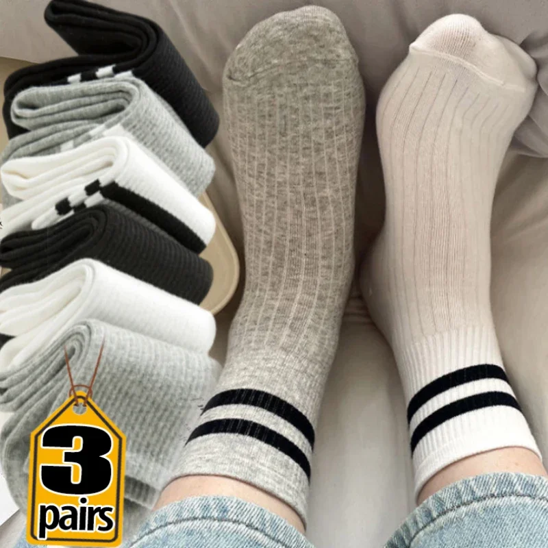 3 Paar weiße schwarze Crew Socken für Frauen Männer lässig einfarbige Baumwolle Mittel rohr Socken atmungsaktive Sport gestreifte Strümpfe