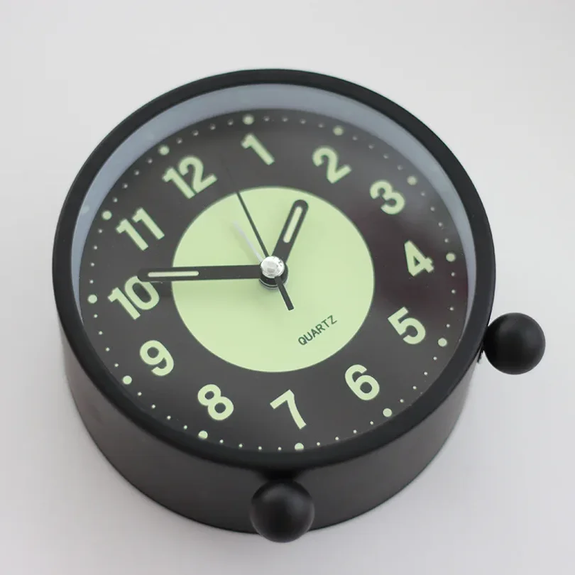 Bedroom Clock Quiet Battery-Operated Non-Ticking Wake-Up Clock Modern Design Silent Clock For Bedroom Glow-In-The-Dark Clock