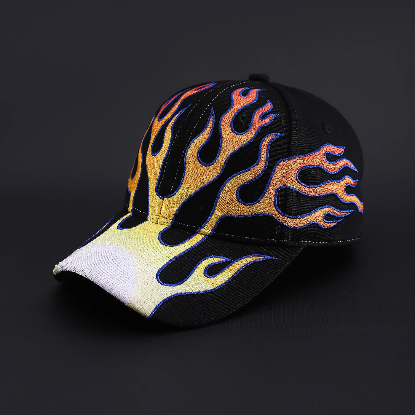Personalized Trendy Flame Embroidery Baseball Cap - Suitable for Both Men and Women. Sporty, Casual, Hip-Hop Style. Multi-Color