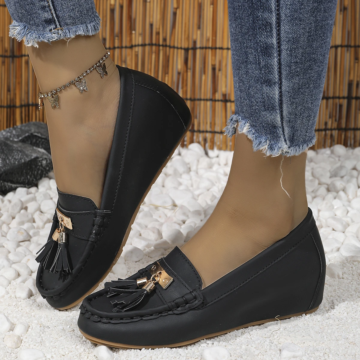 Fashion Tassels Hidden Wedge Loafers for Women Lightweight Slip On Lazy Casual Shoes Woman Comfortable Walking Shoes Plus Size