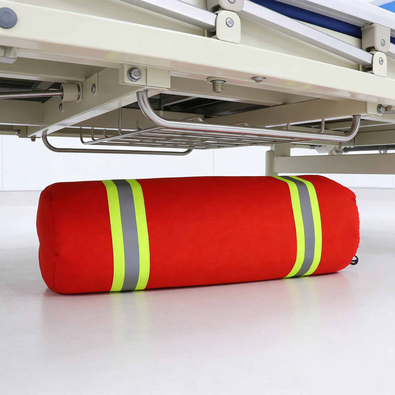 capa-protetora-para-cilindro-de-gas-com-faixas-refletivas-68l-tecido-retardante-de-chamas-para-bombeiros