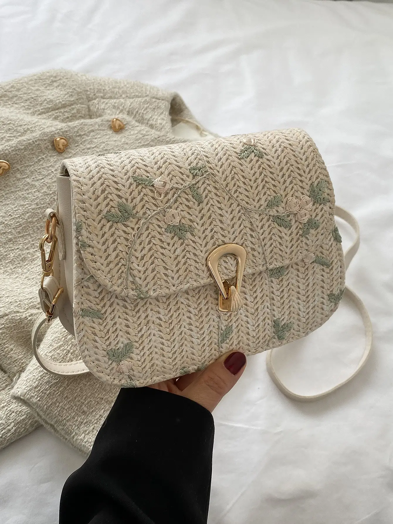 

Floral Embroidery Straw Saddle Bag (7.67×5.51×2.95in) - Mini Crossbody, For Valentine/Vacation/Beach, Women's Summer Essential