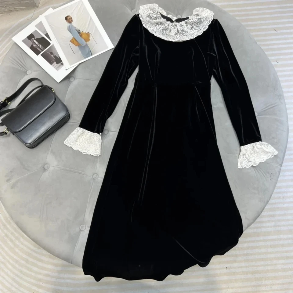 

2024 new women's fashion long-sleeved crew neck lace lace splicing velvet backless hollow dress