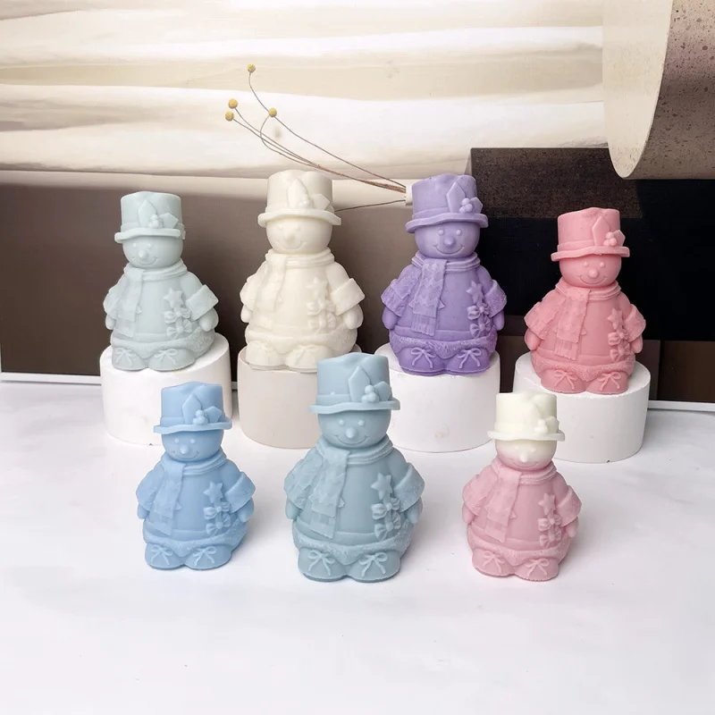 

Cross-border Christmas Snowman Candle MoldDIYScarf Santa Claus Scented Candle Plaster Ornament Silicone Mold