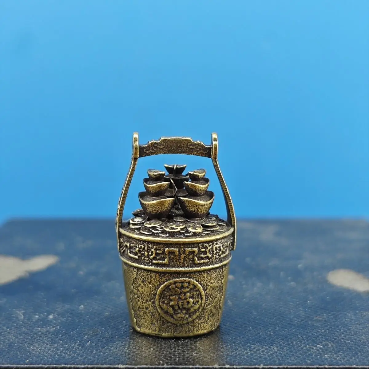 Brass God of Wealth 'A Bucket of Gold' Ornament, Brass Treasure Basin 'A Bucket of Rivers and Mountains' for Attracting Wealth