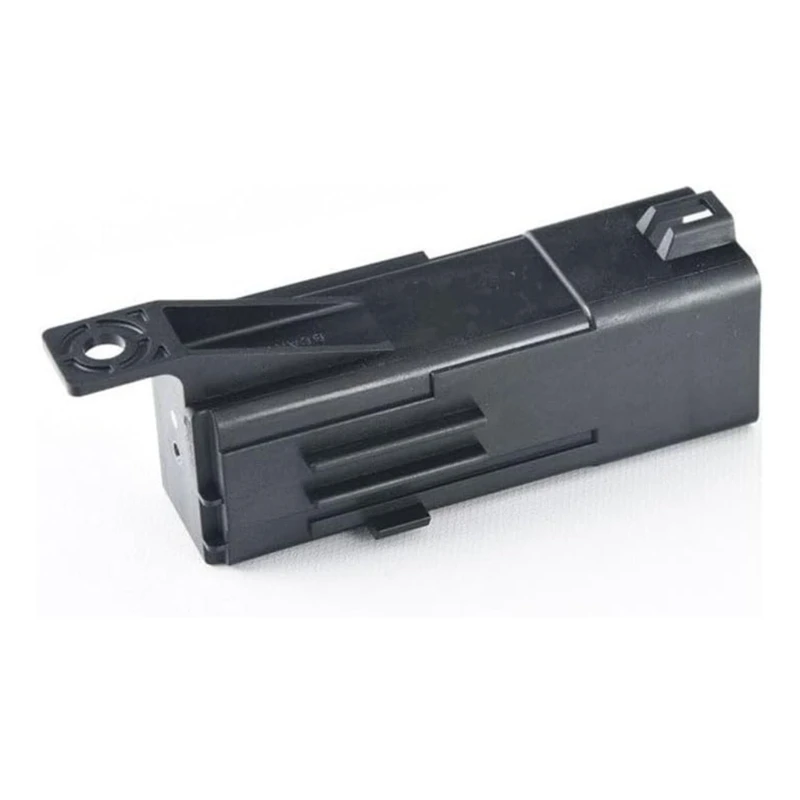 57BA Radiator Fan Control Unit 9065451301 A9065451301 12V 40A Part Number Reference for W639 Electrical Service and Maintenance