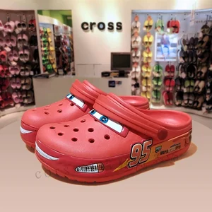 Disney Lightning Mcqueen Pixar Outdoor Slippiece Crocs Praia Cartoon Anime Anime Anti Sliding Pool No95 Car Crocs Man Shoes 11 Main Sales Pool toy - №4