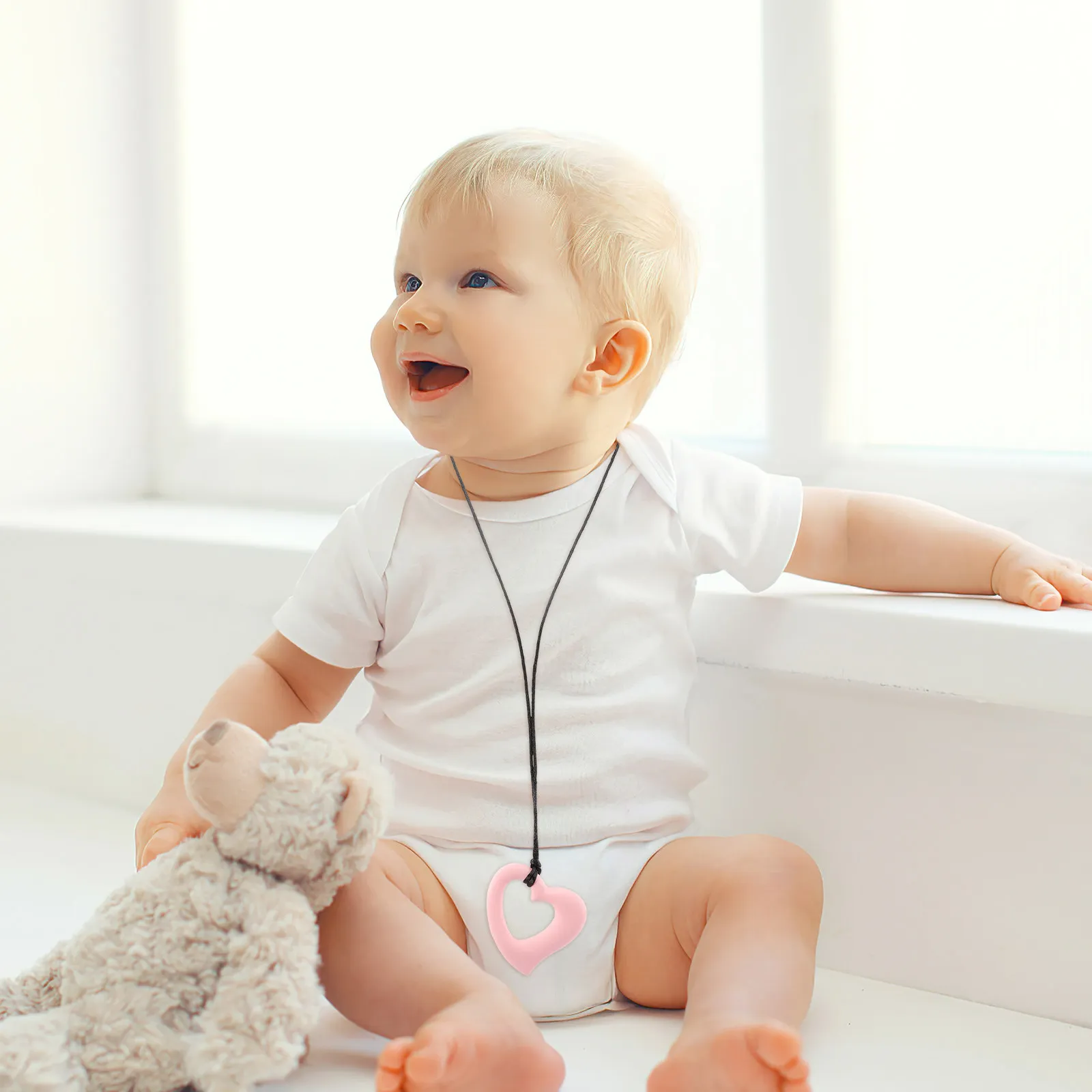 2Pcs Heart Shape Silicone Baby Teethers Soft Safe Chewy Infant Chewing Relief Teething Necklace Sensory Kid Chewy Aid