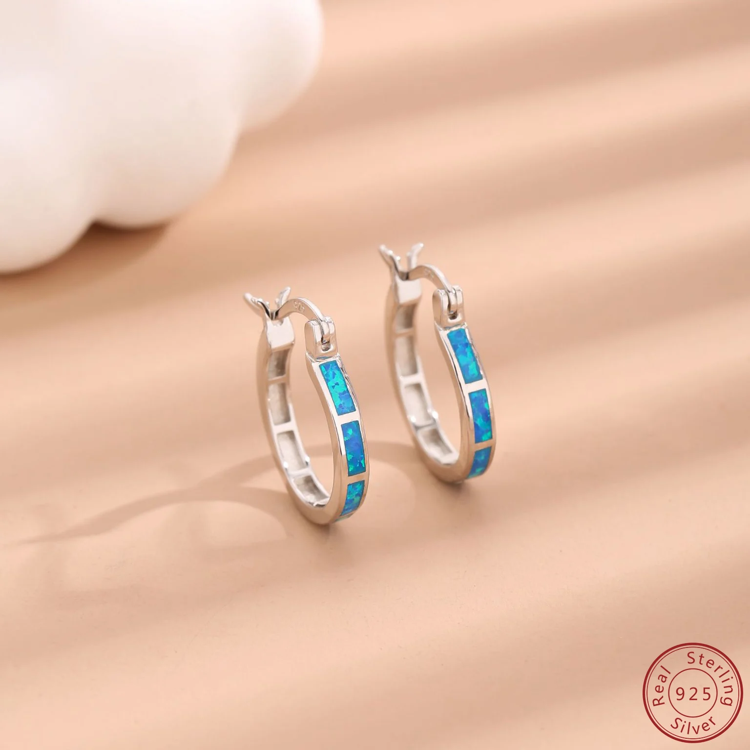 Hot selling 100% 925 sterling silver in Europe and America fashionable Blue opal earrings fashionable exaggerated round earrings