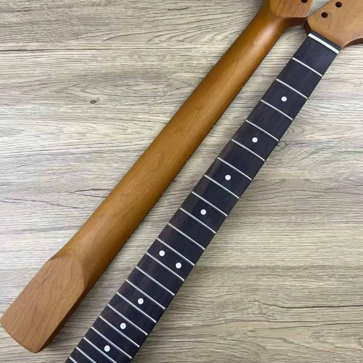 

Vintage ST Style Guitar Neck Roasted Maple Rosewood Fretboard 21 Frets Dual Action Truss Rod for ST