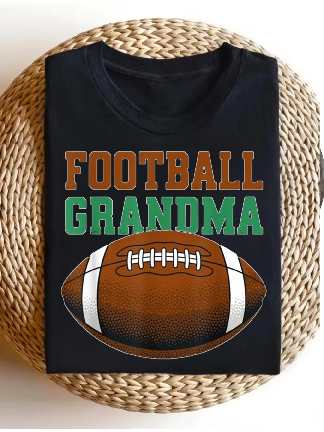 Football Grandma T-Shirt, Oversized Fit with Football Slogan Print (FOOTBALL GRANDMA), Team Colors, Casual Gift for Game Day, Christmas, Thanksgiving, Graduation, Gri0Women'S Round Neck Top, Casual And Versatile