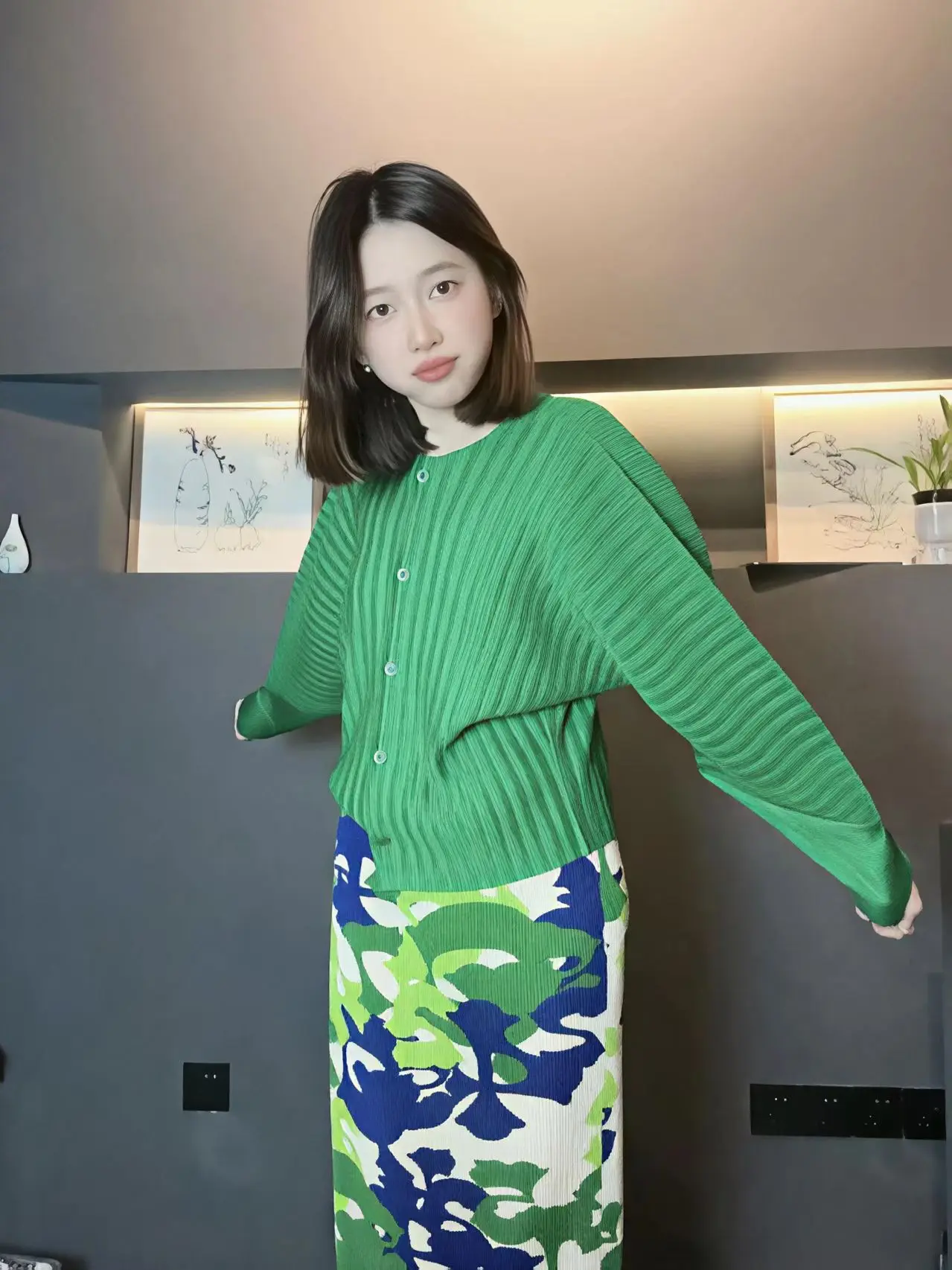 YUDX Green Miyake Pleated Round Neck Button Down Batwing Sleeve Top Lightweight Breathable Women's Casual Minimalist Blouse New