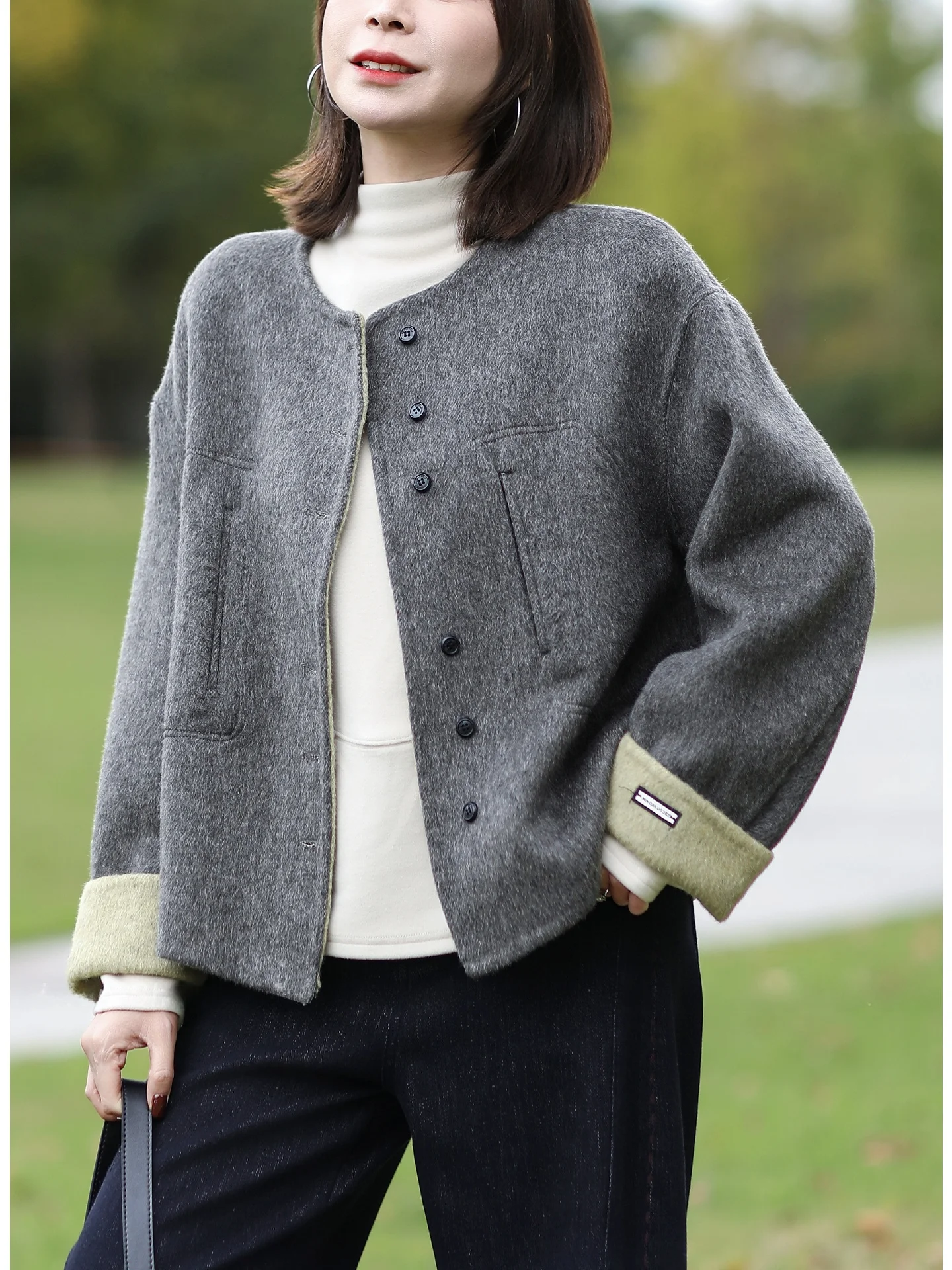 

Soft And Sli High Quali Tweed Double Breasted Loose round Ne Woolen Coat for Women Winter 2025 Commute Long Sve