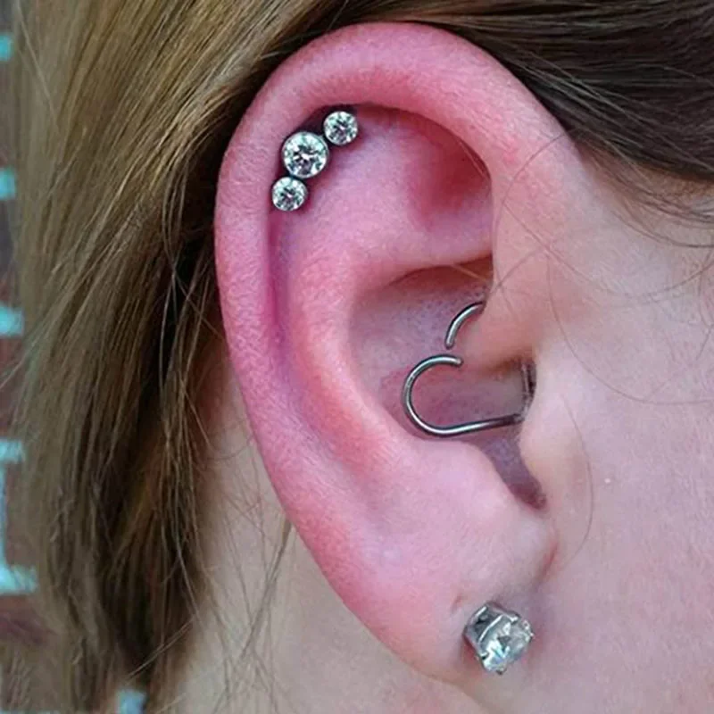 G23 Titanium CZ Lip ear Studs labret Ear Cartilage Tragus Helix Piercing Screw Fit Top 16g Gothic snug Piercing Body Jewelry