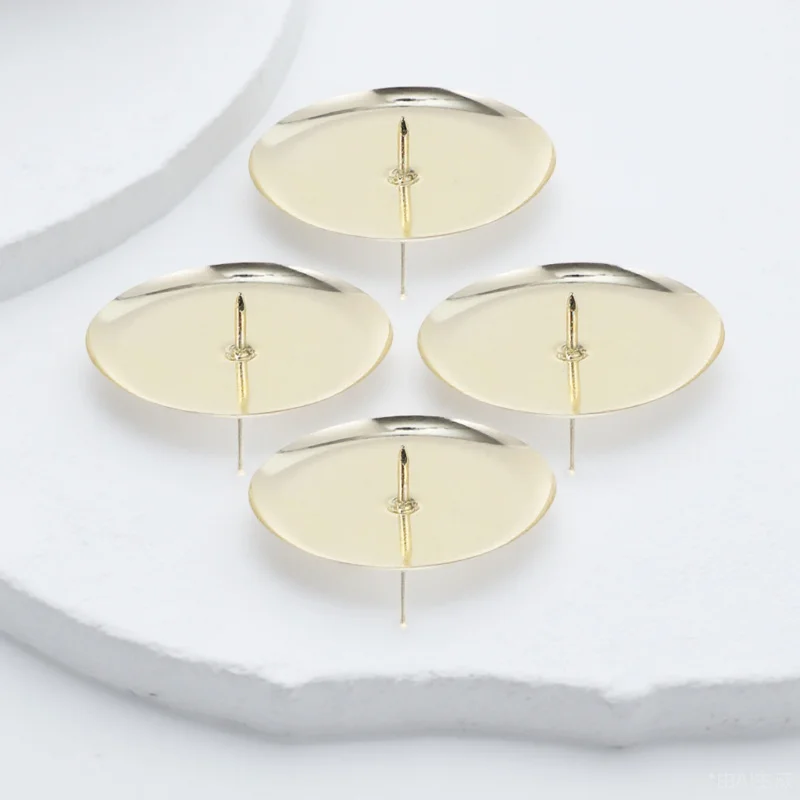 

4pcs Pillar Metal Retro Candlestick Table Centerpiece Christmas Wedding Decoration Iron Candles Holder Tea Light Base