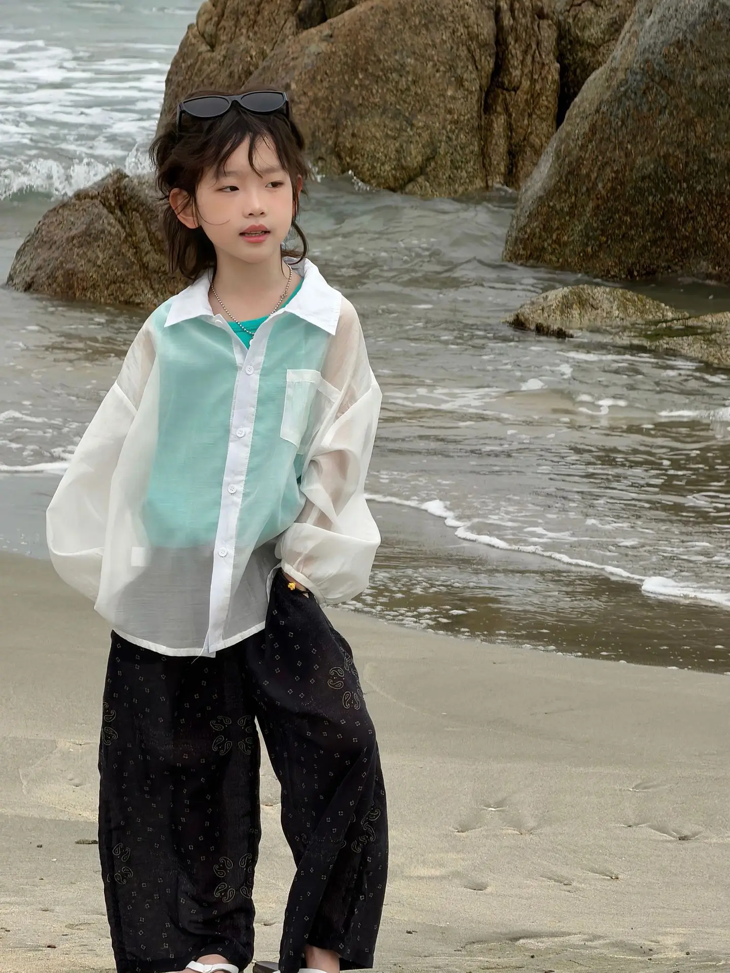 Children Clothing Boys Fashion Casual Breathable Versatile Top 2026 Summer New Boys Thin Solid Color Simple Sun Protective Shirt