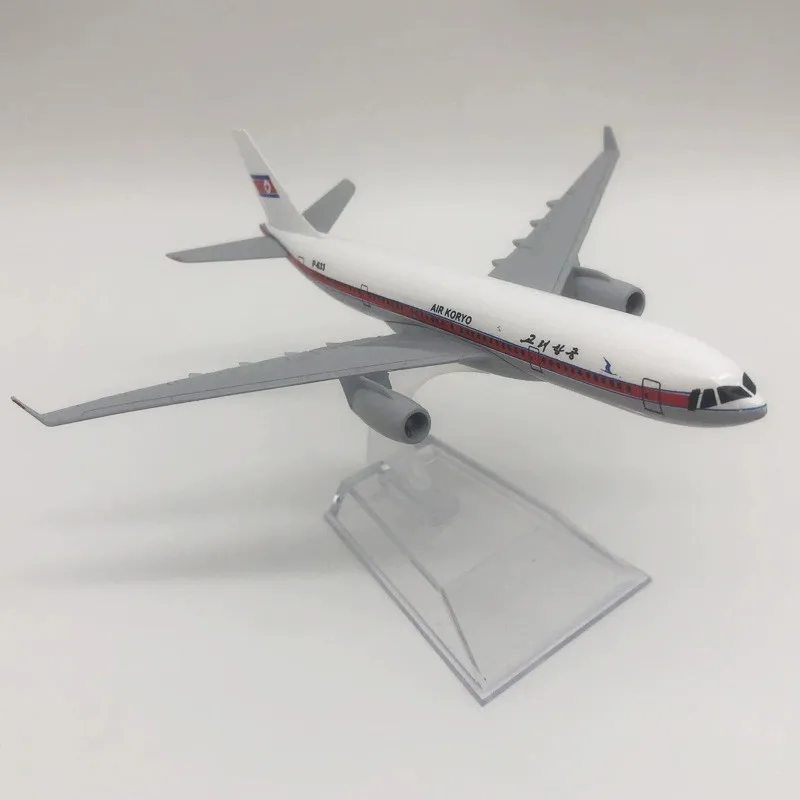 Model Pesawat A330 Air Koryo Airways dengan Landing Gear, Model Pesawat Logam Alloy 16CM, Simulasi Diecast, Mainan Model Pesawat