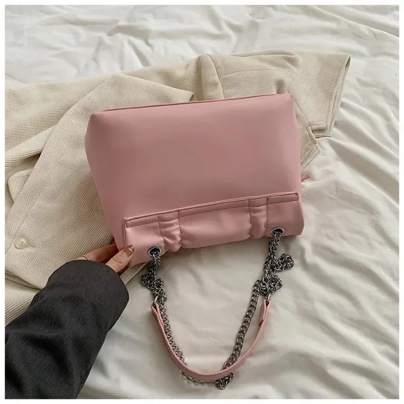 Bolsa de ombro PU Ruched para mulheres, arco de corrente, monocromática, Flap, Hasp, crossbody, costura, moda, venda quente, 2024