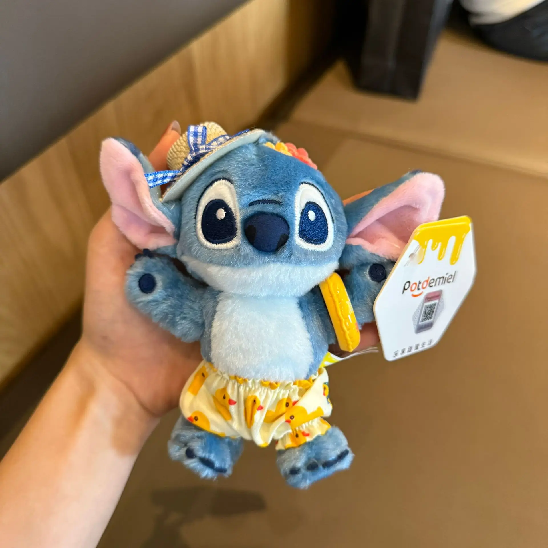 Nuovo ﻿   Ciondolo per zaino in peluche Disney Stitch Portachiavi per bambola carina e cartone animato Accessori morbidi e confortevoli Regalo per ragazze Giocattoli per bambini
