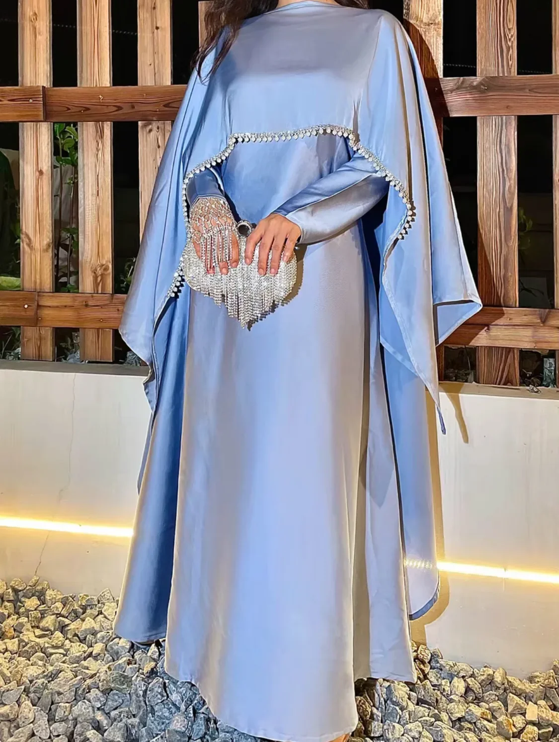 Eid Djellaba หรูหราดูไบ Abayas Ramadan Bead Cape ชุดมุสลิมตุรกี Kaftan ผู้หญิงอิสลาม Jalabiya Caftan Marocain Femme Vestido