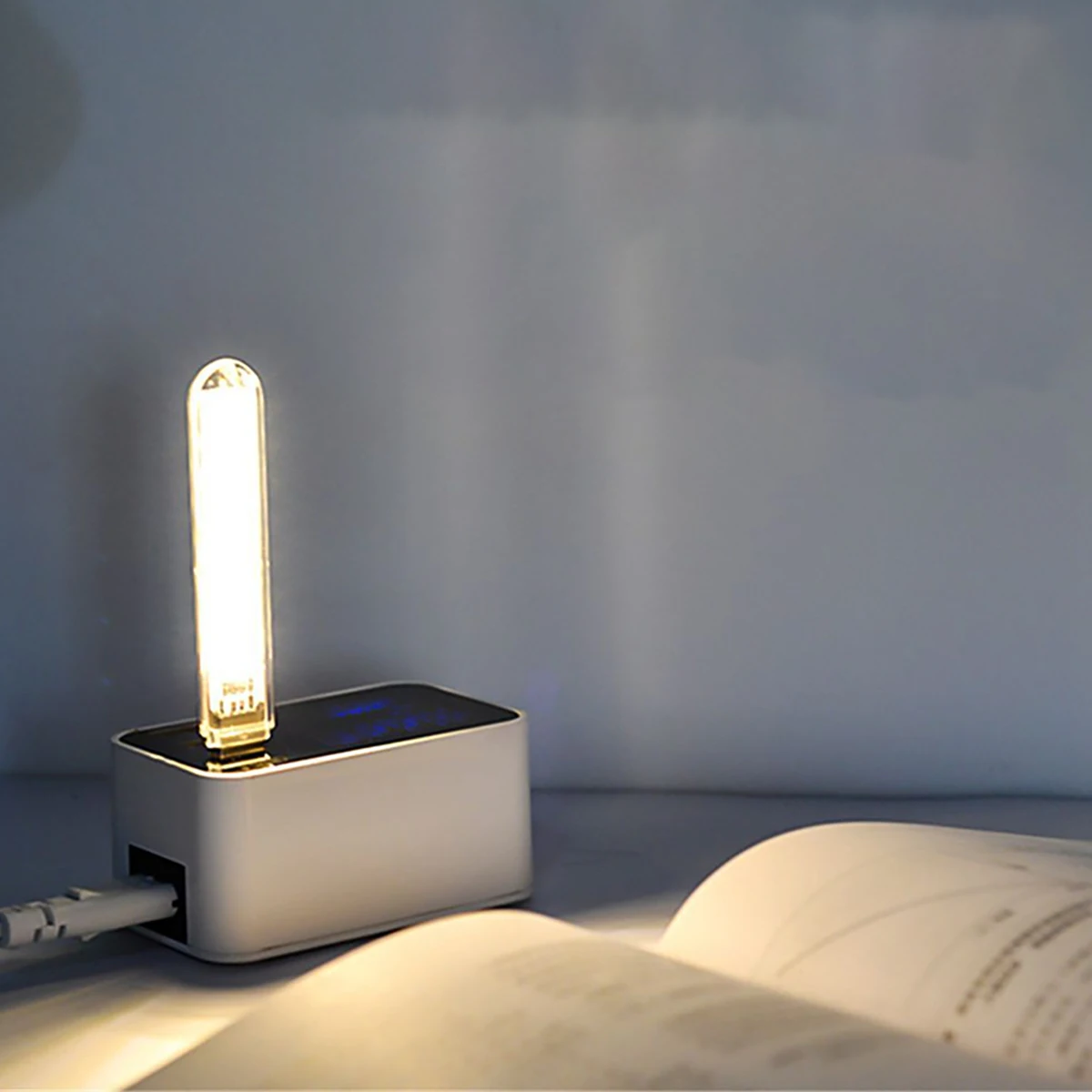 1Pcs Portable Desk Lamp, Rectangular Bedroom Night Light, Led Plug-In Night Light, Portable Reading Light, Suitable for Home, Living Room, Bedroom Ambient Light, Is a Gift Girls Will Love