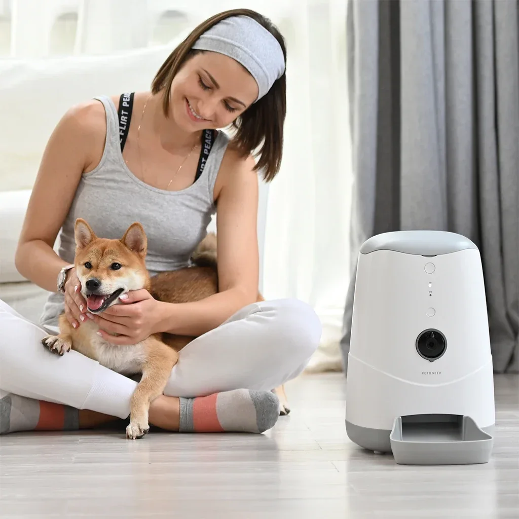 Factory Direct  Smart Auto Pet Feeder with Camera Wifi Connecting App and 120 wide-angle Feeding Nutri Vision Petoneer