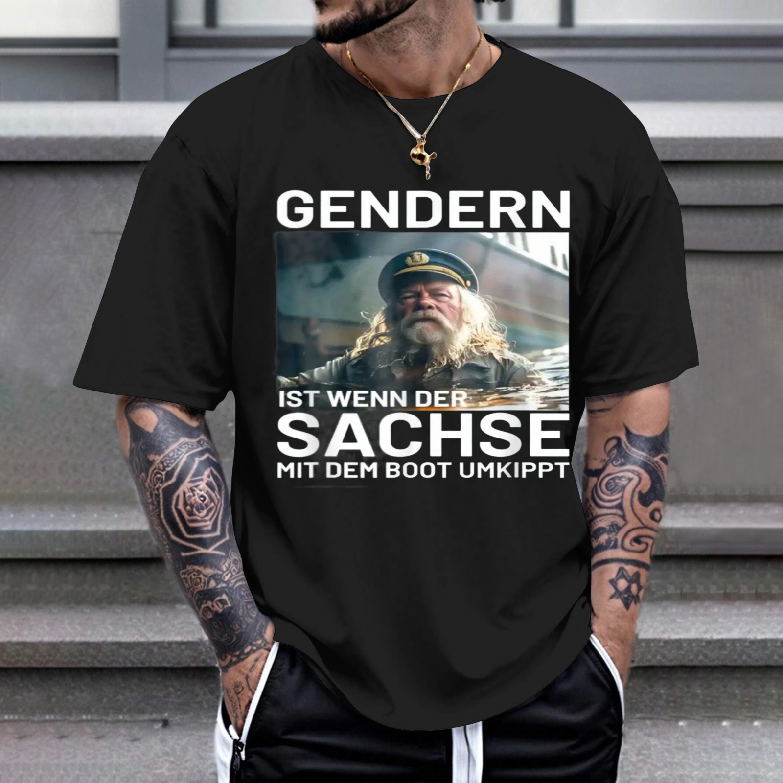 Herren-T-Shirt „Gendern Is When The Sax Tips Over With The Boat“ – perfekt für Freizeitkleidung, Partys und Karneval-Outfits