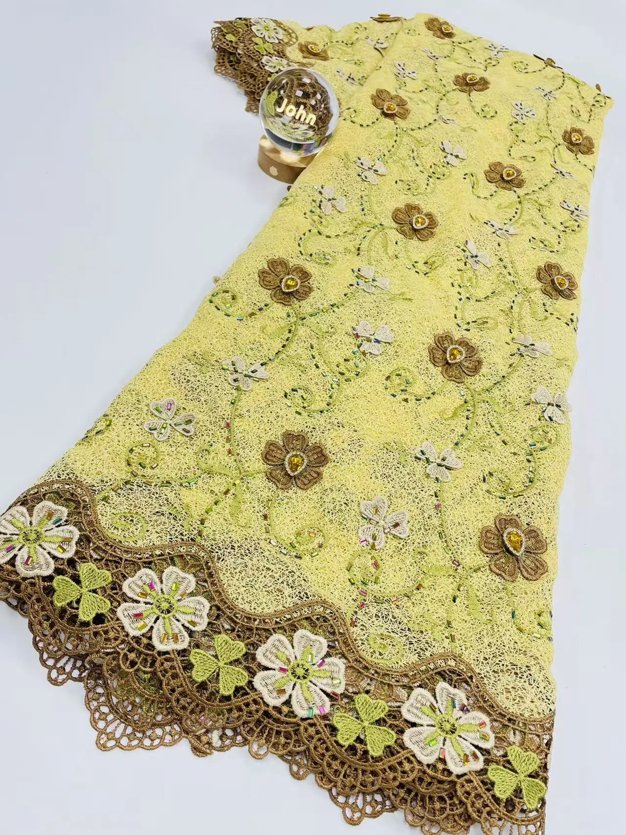 2026 African Big Gem Water Soluble Lace Fabric High Quality 3D French Nigerian Tulle Lace Fabric For Women Party Dresses Hm230-1