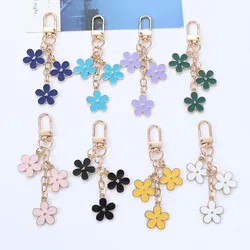 Fashion Small Fresh Color Enamle Flower Keychian for Women Girls Sweet Double Side Flower Key Chain Bag Car Key Pendant Jewelry