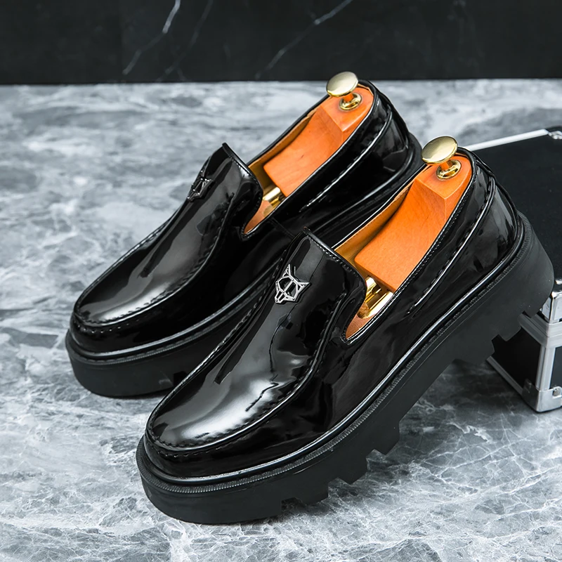 Men Fashionable Formal Shoes PU Two-layer Pig Leather Black Thick Sole Anti Slip Casua Business Loafers European Style Men Shoes