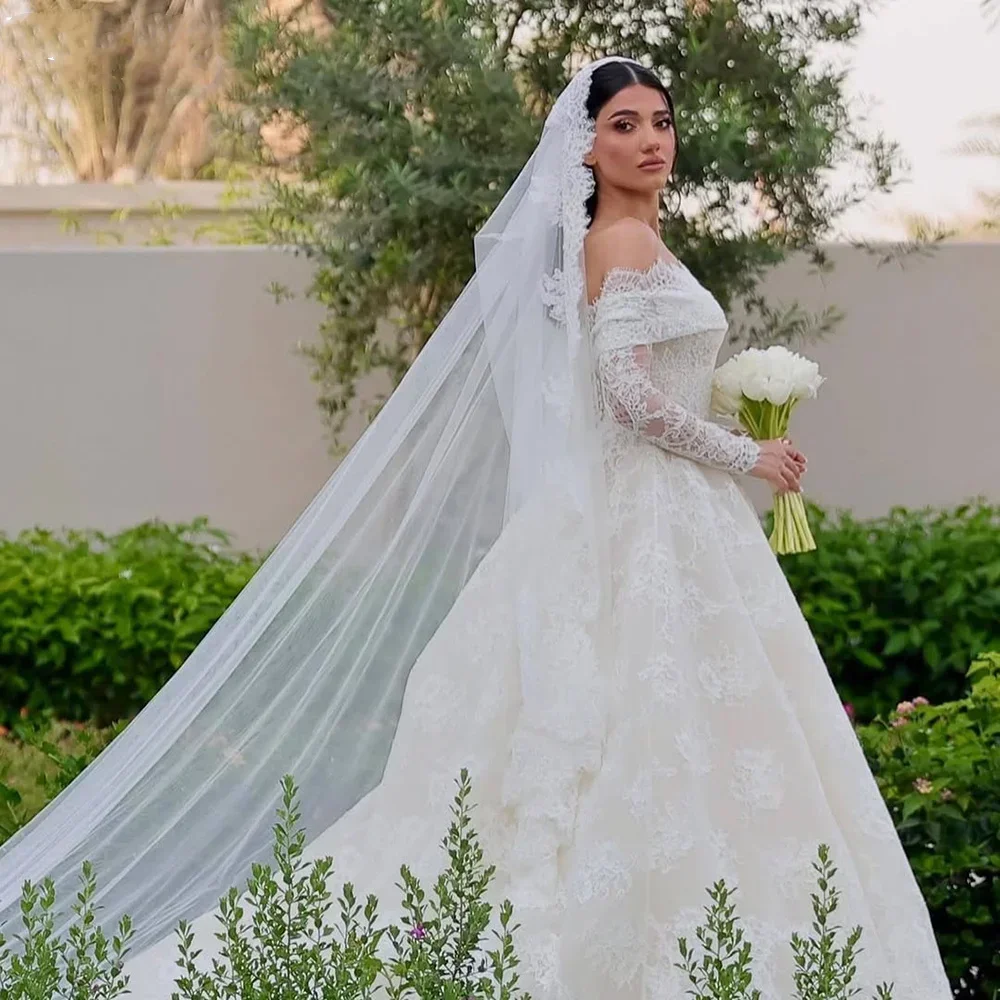 Customized Romantic Elegant Lace A-Line Boat-Neck Wedding Dresses Off Shoulder Backless Court Train Bride vestidos de novia