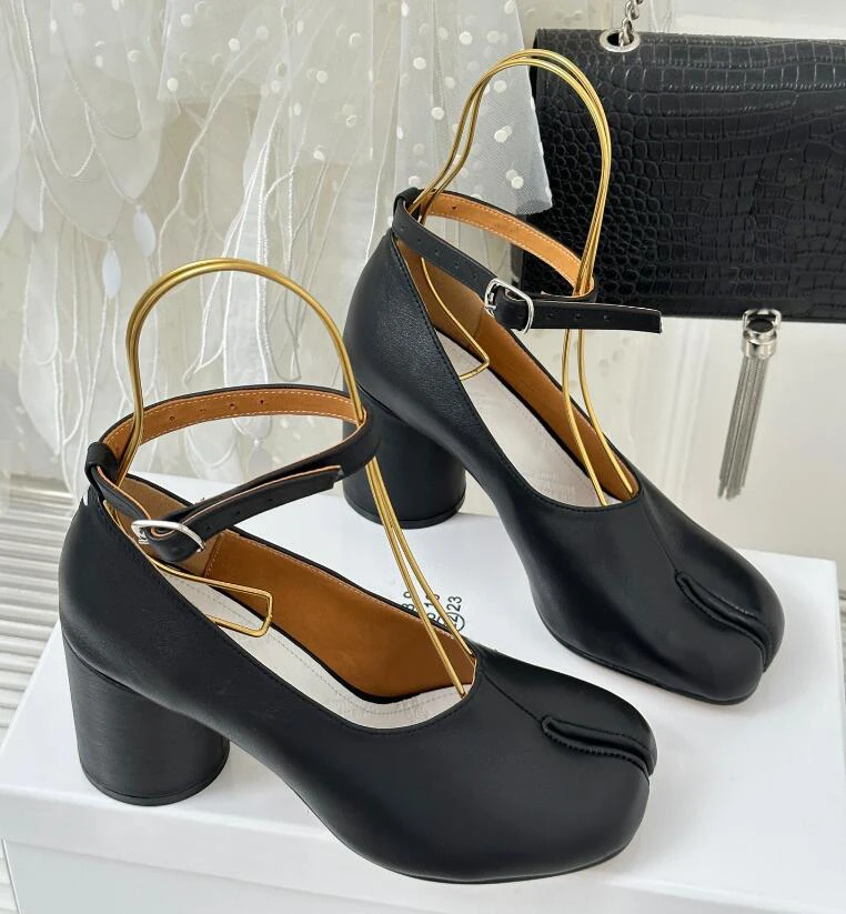 Top Quality Sheepskin Leather Ankle Buckle Strap Autumn Pumps Shoes Split Toe Round High Heel Party Runway Outdoor Sapatos Women