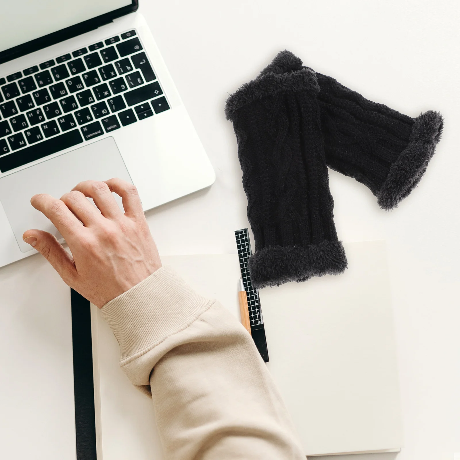 

1 Pair Warm Half-Finger Gloves Small Rhombus Design For Women Autumn Winter Thermal Wear-Resistant Touch Screen Use Fitness