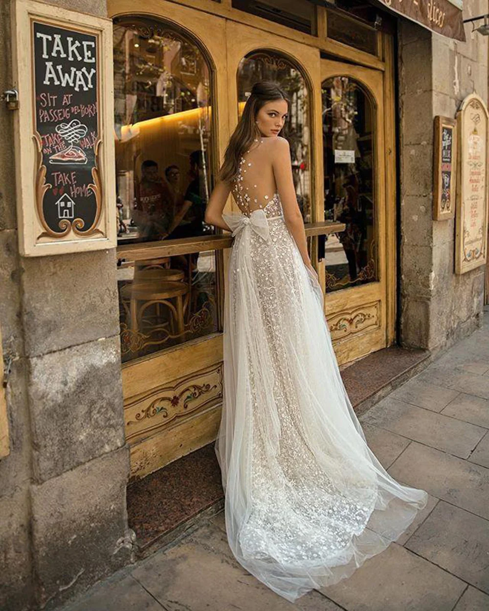 Robes de mariée blanches avec appliques en dentelle, bretelles spaghetti, col en V, longueur au sol au dos, robes de mariée éducatives, patients, 2023