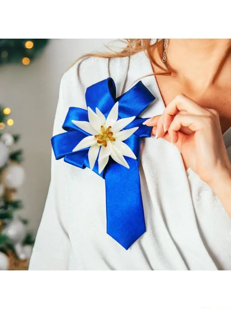 31BF Country Inspired Enamel Edelweiss Brooch For Women Lightweight Wear With Fine Craftsmanship Gift Choice