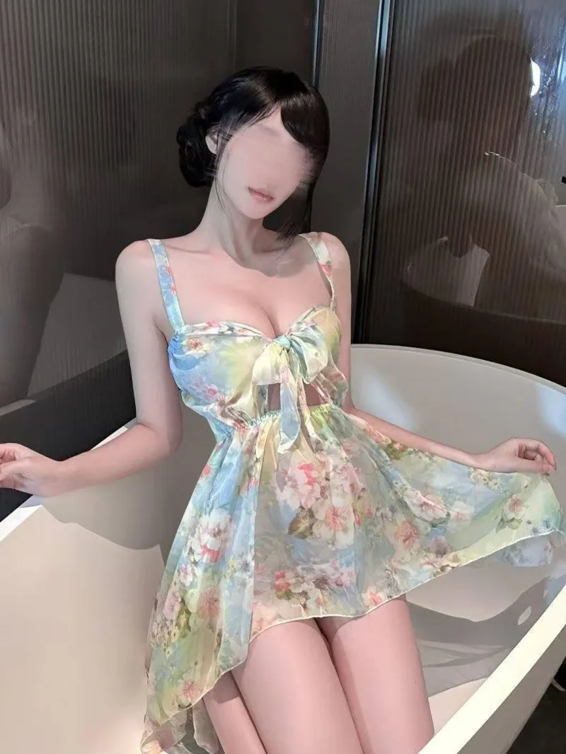 Abito floreale a V profondo Elegante con prospettiva Tentazione Abito sexy sexy Canotta Mini abito Dolce verde Donna Top 2025 Nuovo UBI8