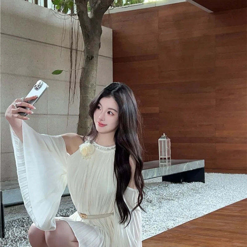 Blusa de gasa con escote y hombros descubiertos para mujer, camisa de manga acampanada de longitud media, color blanco elegante, novedad de verano 2025