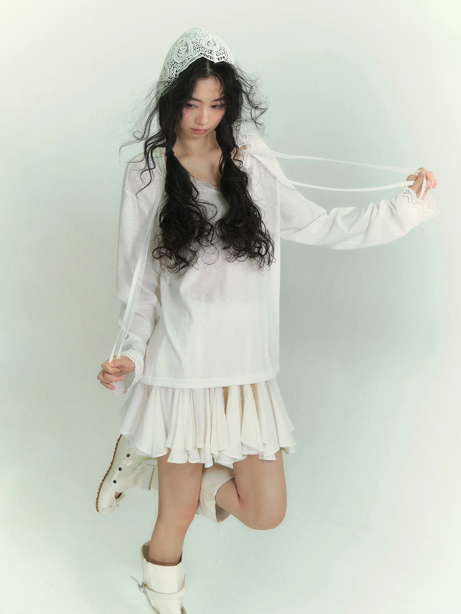 

SOMESOWE Lace Patchwork Sash Hooded T-Shirt Casual Style Spring Cotton Polyester Blend Short Sleeve Women's Top