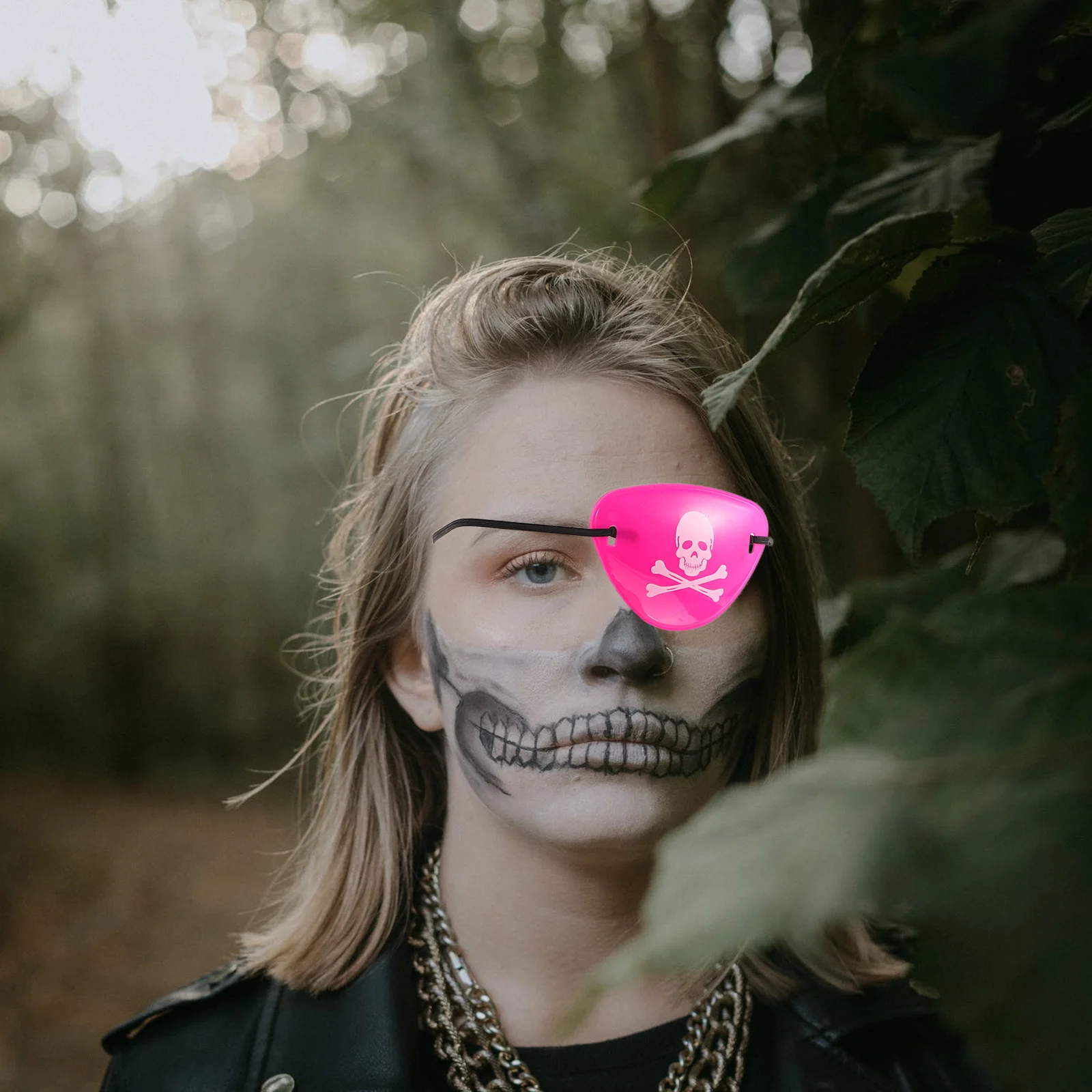 

Plastic Pirate Eye Patches Skull Design Lightweight Halloween Cosplay Party Funny Eye Decorations Elastic Kids Adults