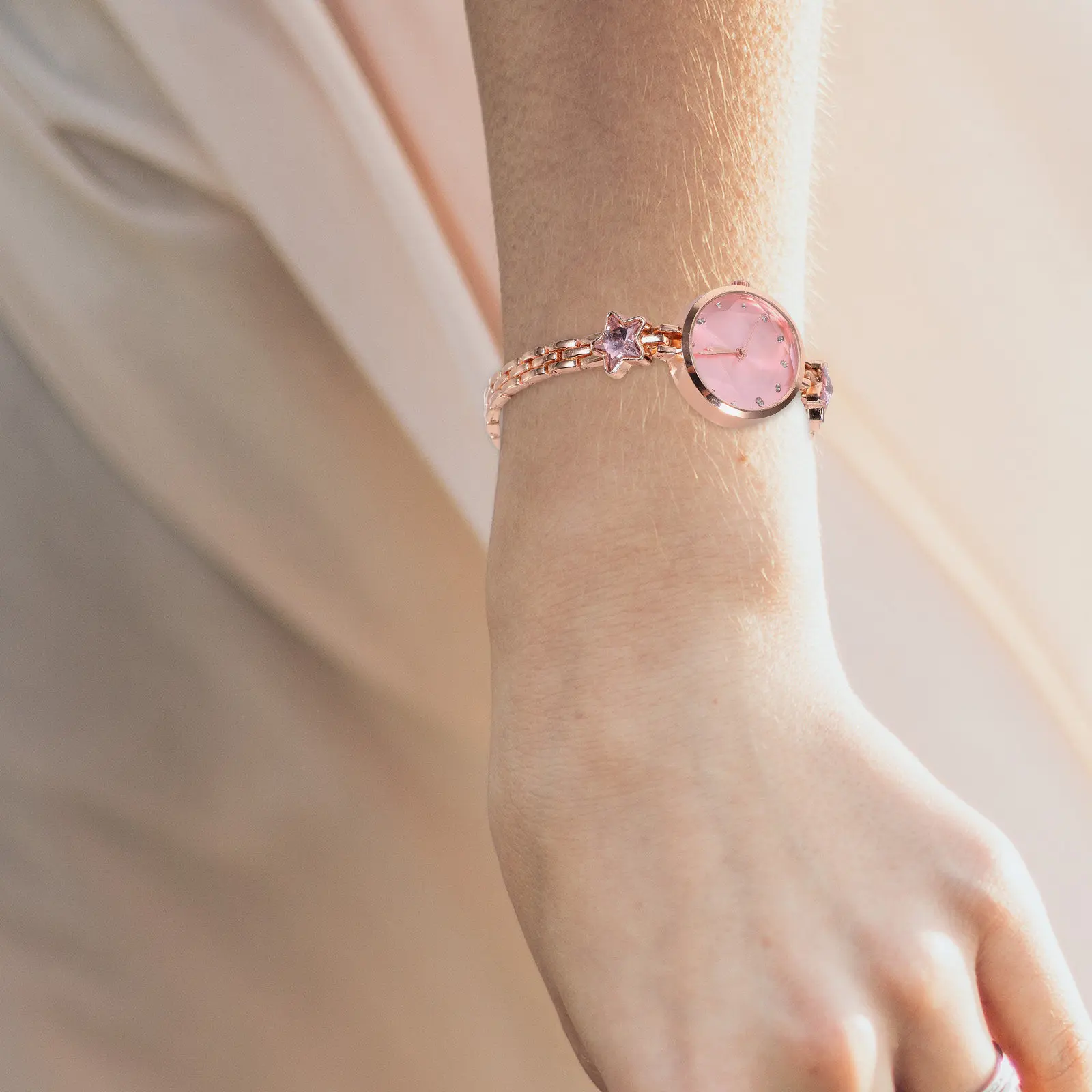 Star Rhinestone Women Quartz Watch Alloy Band Chic Fashion Wristwatch for Any Outfit Comfortable Wear Birthday Gift Delicate