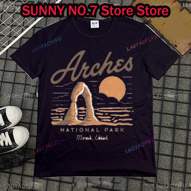 Women's Arch National Park T-shirt Short sleeved Retro Outdoor Hiking T-shirt Retro Bohemian Travel Pattern T-shirt